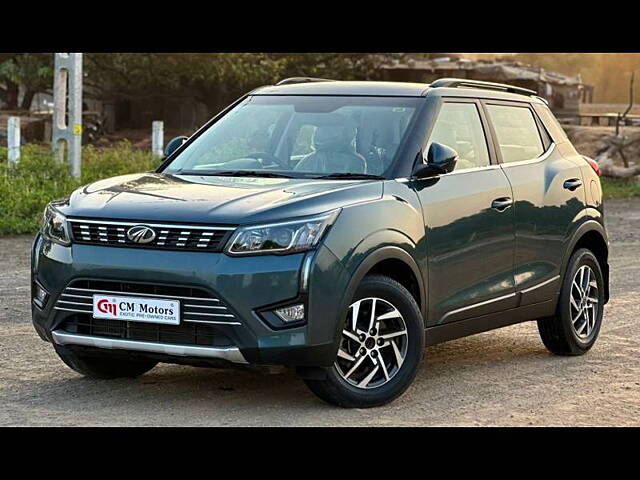 Used Mahindra XUV300 [2019-2024] 1.5 W8 (O) [2019-2020] in Ahmedabad