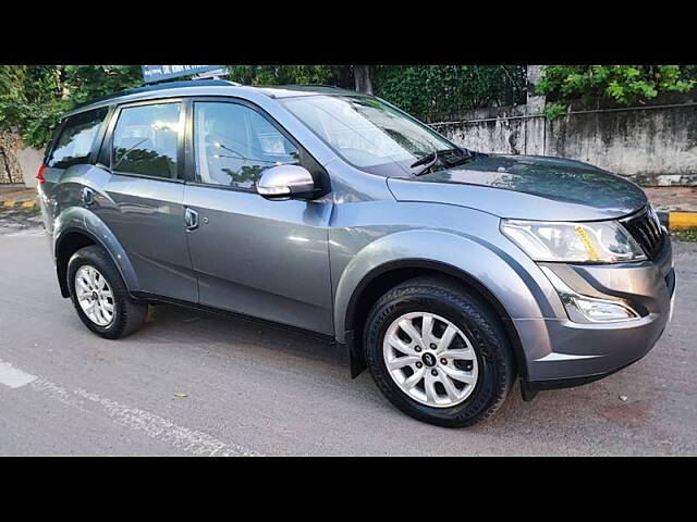 Used Mahindra XUV500 W9 [2018-2020] in Ahmedabad