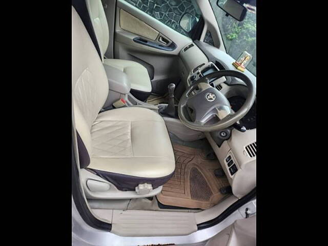 Used Toyota Innova [2013-2014] 2.5 GX 8 STR BS-III in Mumbai