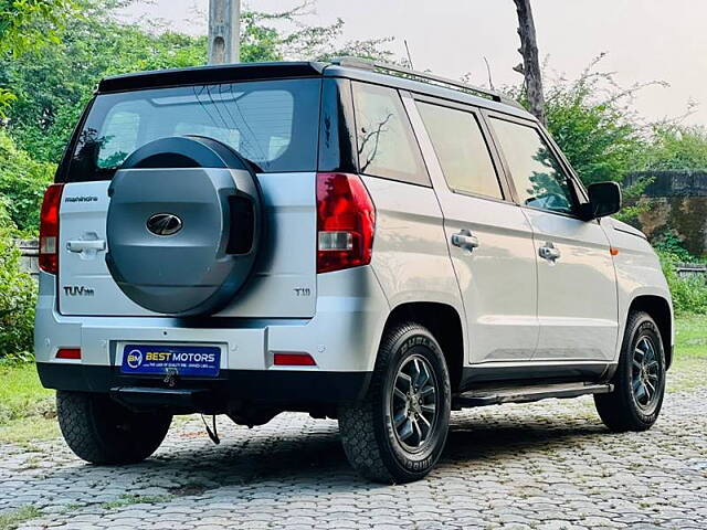 Used Mahindra TUV300 T10 in Ahmedabad