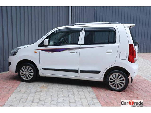 Used Maruti Suzuki Wagon R 1.0 [2014-2019] VXI+ AMT in Ahmedabad