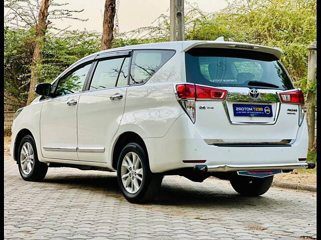 Used Toyota Innova Crysta [2016-2020] 2.4 V Diesel in Ahmedabad