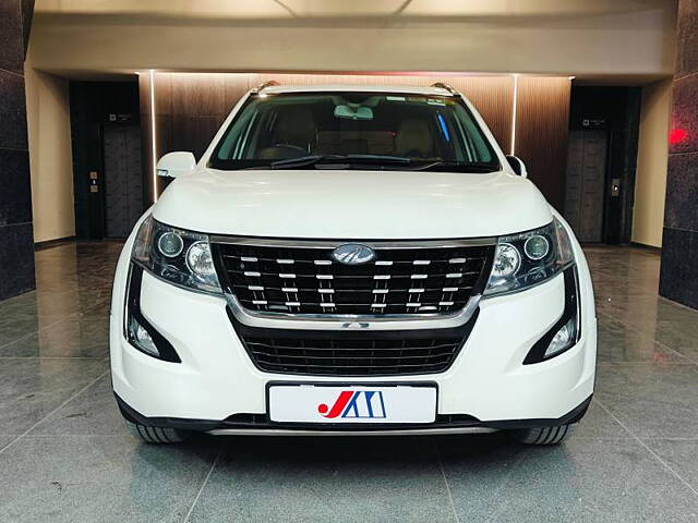 Used Mahindra XUV500 W11 AT in Ahmedabad