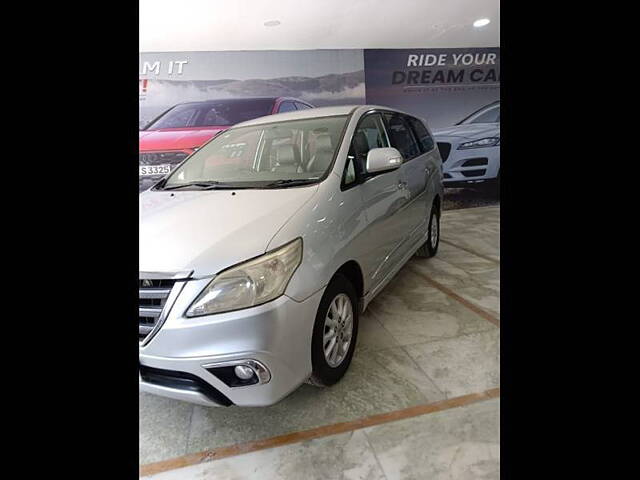 Used Toyota Innova [2013-2014] 2.5 ZX 7 STR BS-III in Ludhiana