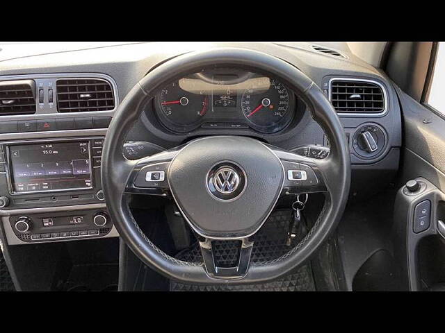 Used Volkswagen Polo [2016-2019] Highline Plus 1.0 (P) 16 Alloy in Hyderabad