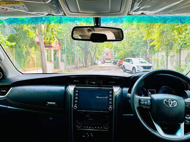 Used Toyota Fortuner 4X2 AT 2.7 Petrol in Delhi