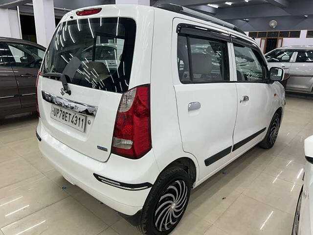 Used Maruti Suzuki Wagon R 1.0 [2014-2019] VXI AMT in Kanpur