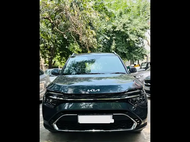 Used 2022 Kia Carens in Delhi