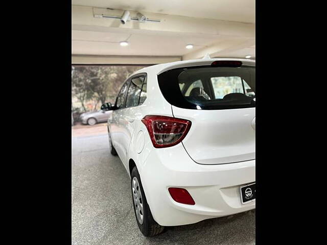 Used Hyundai Grand i10 Sportz (O) AT 1.2 Kappa VTVT [2017-2018] in Delhi