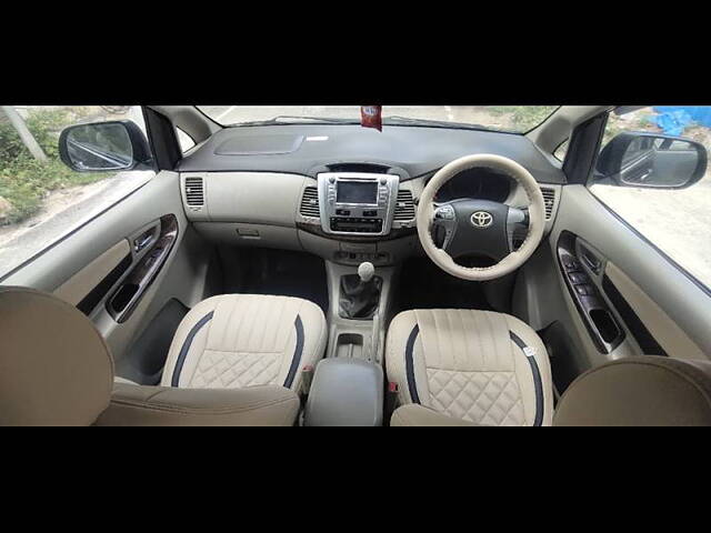 Used Toyota Innova [2005-2009] 2.5 V 7 STR in Hyderabad