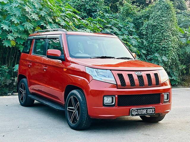 Used Mahindra TUV300 [2015-2019] T8 AMT mHAWK100 in Delhi