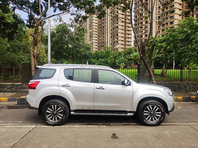 Used Isuzu MU-X [2017-2018] 4x2 in Mumbai