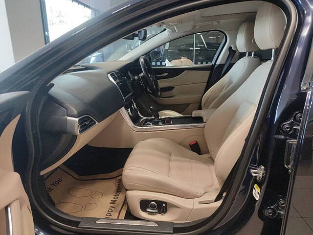 Used Jaguar XE SE in Gurgaon