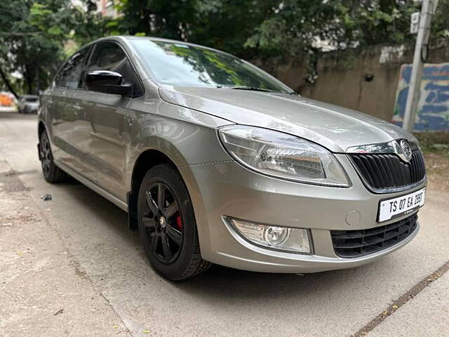 Used Skoda Rapid [2014-2015] 1.5 TDI CR Ambition with Alloy Wheels in Hyderabad