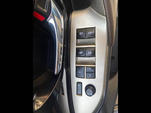 Used Toyota Innova Crysta [2016-2020] 2.4 V Diesel in Delhi