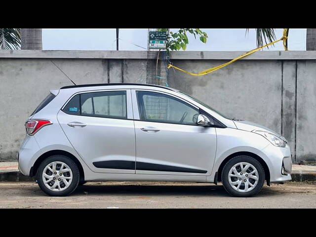 Used Hyundai Grand i10 Sportz (O) U2 1.2 CRDi [2017-2018] in Surat