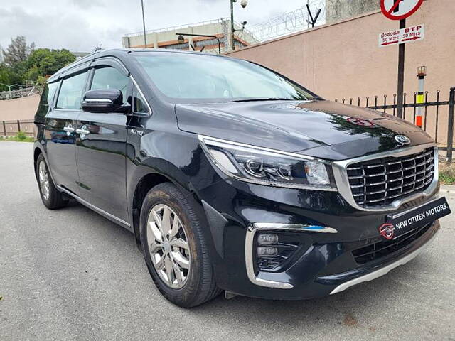 Used 2020 Kia Carnival in Bangalore