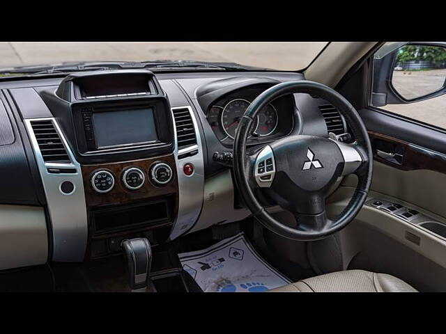 Used Mitsubishi Pajero Sport 2.5 AT in Pune