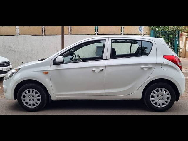 Used Hyundai i20 [2010-2012] Magna 1.2 in Ahmedabad