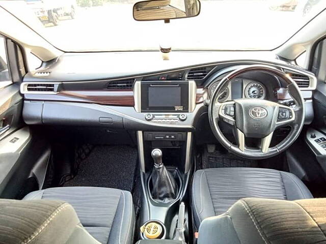 Used Toyota Innova Crysta [2016-2020] 2.4 V Diesel in Mumbai