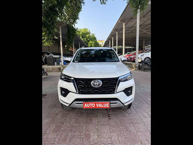 Used Toyota Fortuner 4X2 MT 2.8 Diesel in Lucknow