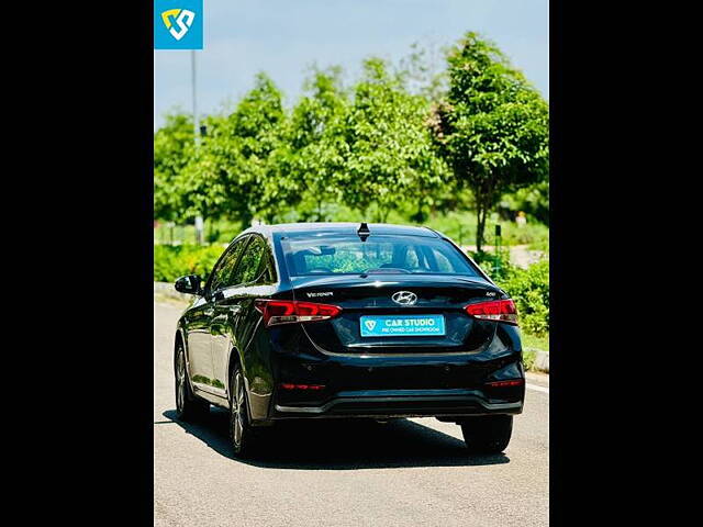 Used Hyundai Verna [2017-2020] SX (O) 1.6 CRDi  AT in Mohali