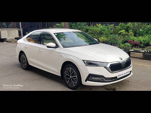 Used 2022 Skoda Octavia in Mumbai