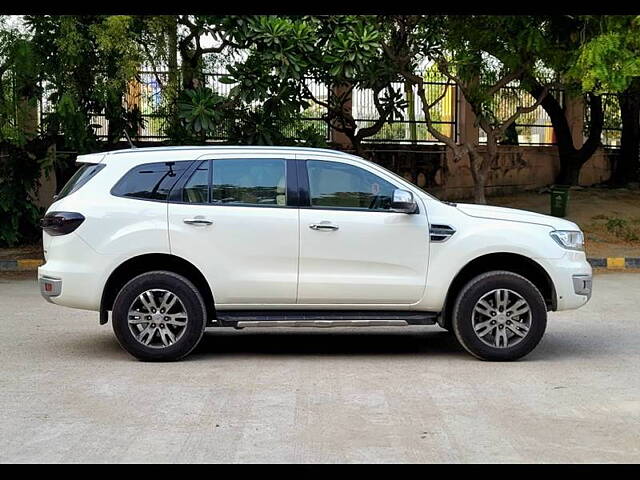 Used Ford Endeavour [2016-2019] Titanium 3.2 4x4 AT in Lucknow