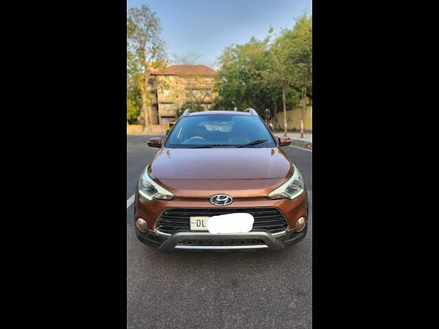 Used 2016 Hyundai i20 Active in Delhi