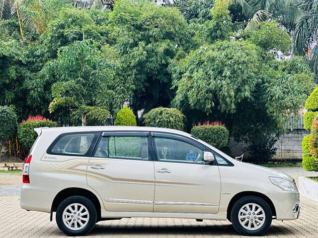 Used Toyota Innova [2013-2014] 2.5 VX 7 STR BS-III in Bangalore