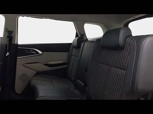 Used Kia Carens [2022-2023] Prestige Plus 1.4 Petrol MT 7 STR in Bangalore