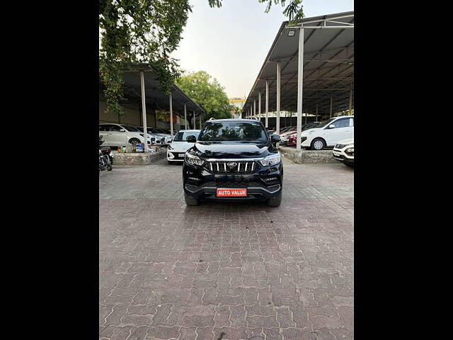 Used Mahindra Alturas G4 4WD AT in Lucknow