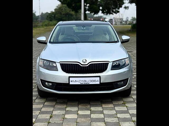 Used 2014 Skoda Octavia in Mumbai