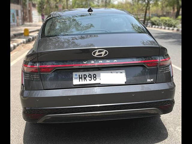 Used Hyundai Verna SX (O) 1.5 Petrol IVT in Delhi