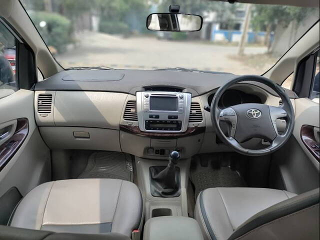 Used Toyota Innova [2009-2012] 2.5 E 7 STR in Hyderabad