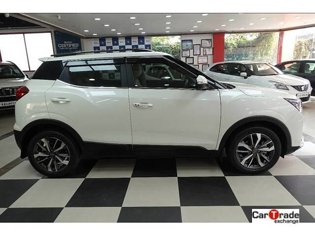 Used Mahindra XUV300 [2019-2024] 1.5 W8 (O) [2019-2020] in Bangalore