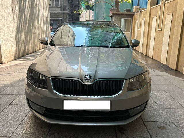 Used 2015 Skoda Octavia in Mumbai