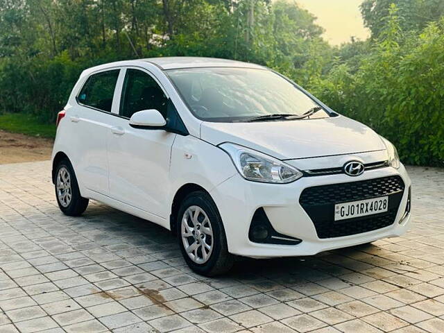 Used Hyundai Grand i10 Magna 1.2 Kappa VTVT in Ahmedabad