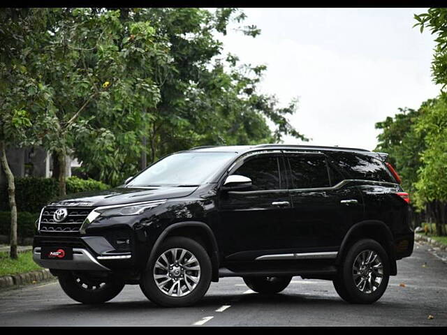 Used Toyota Fortuner 4X4 MT 2.8 Diesel in Kolkata