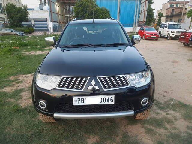 Used Mitsubishi Pajero Sport 2.5 MT in Mohali