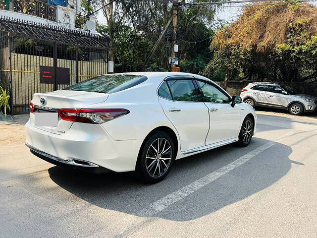 Used Toyota Camry Hybrid in Delhi