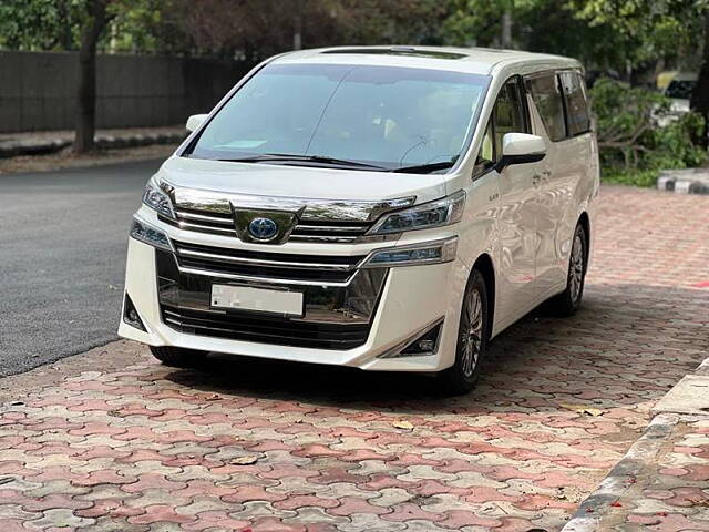 Used Toyota Vellfire VIP – Executive Lounge in Delhi