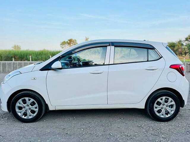 Used Hyundai Grand i10 [2013-2017] Magna 1.1 CRDi [2016-2017] in Vadodara