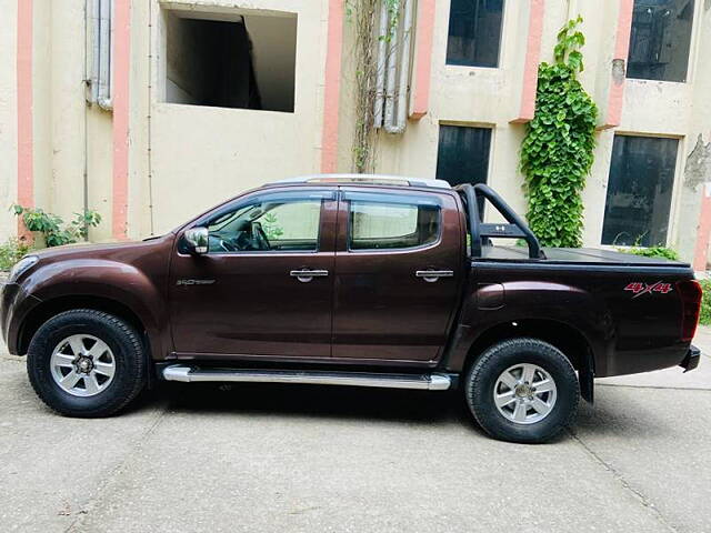 Used Isuzu D-Max V-Cross [2016-2018] 4x4 in Delhi