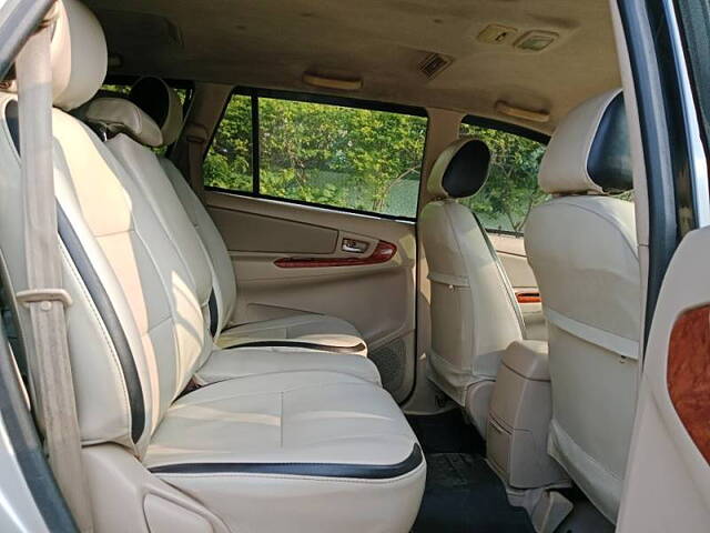 Used Toyota Innova [2005-2009] 2.5 V 8 STR in Mumbai