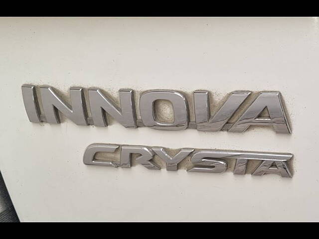 Used Toyota Innova Crysta [2016-2020] 2.4 VX 8 STR [2016-2020] in Kanpur