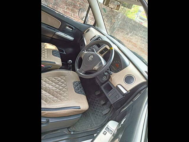 Used Maruti Suzuki Wagon R 1.0 [2014-2019] LXI ABS in Guwahati