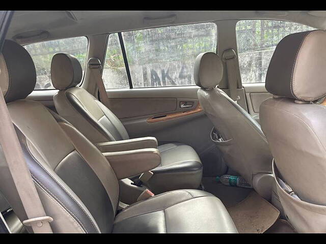 Used Toyota Innova [2005-2009] 2.5 V 7 STR in Mumbai