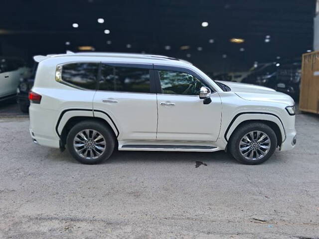 Used Toyota Land Cruiser ZX Diesel in Hyderabad