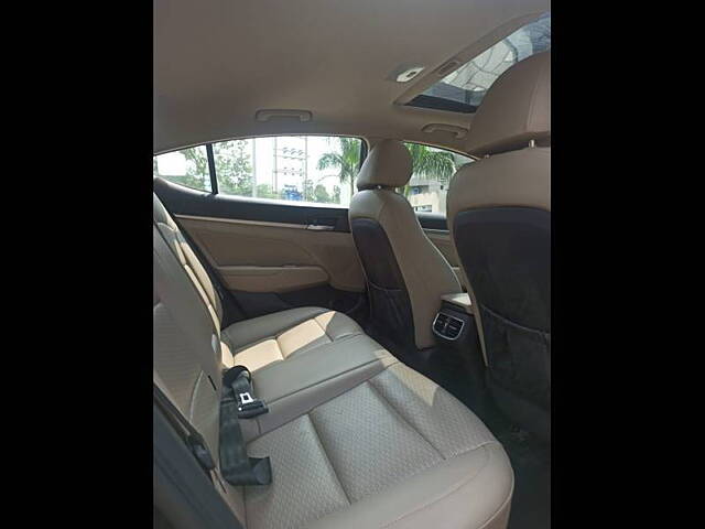 Used Hyundai Elantra SX (O) 1.5 AT in Pune